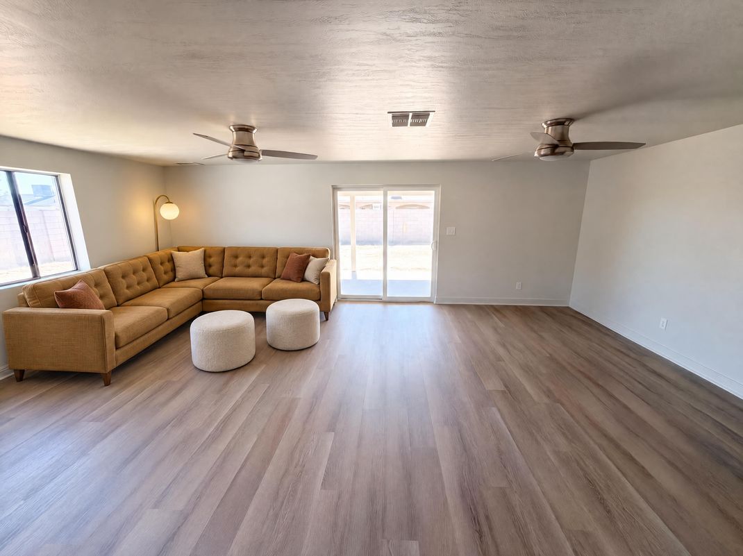 Property photo 3 of 5921 W Cypress St