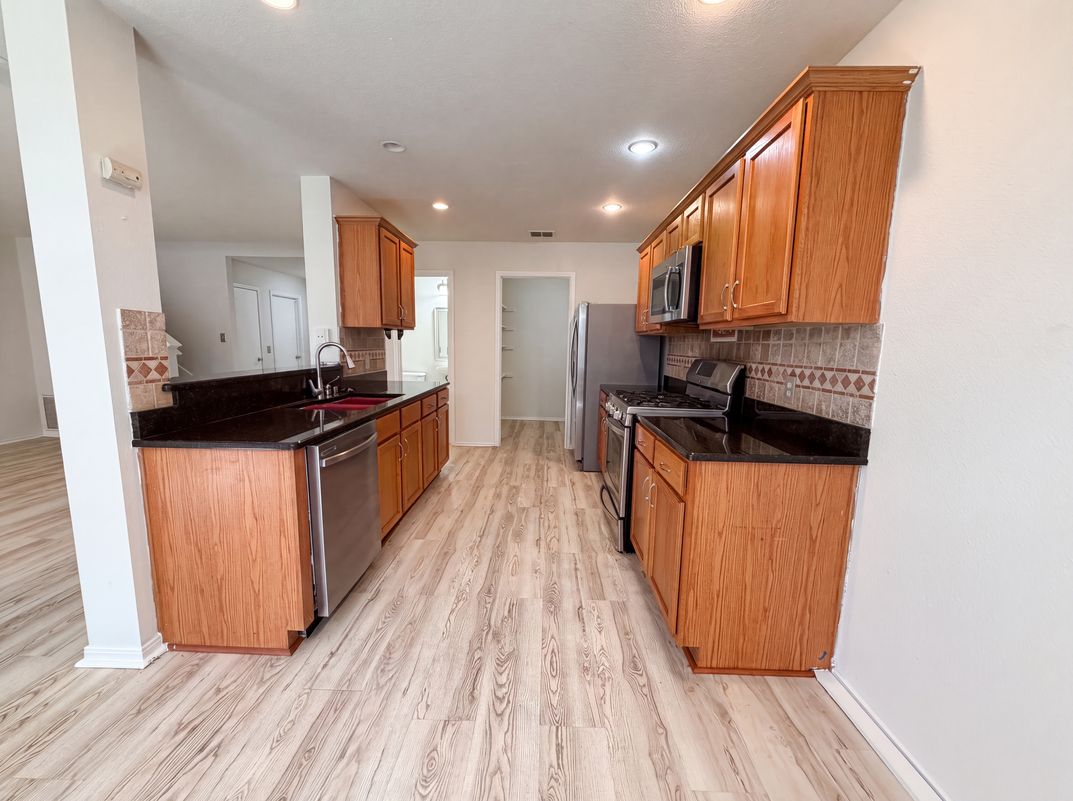 Property photo 2 of 5810 Vasey Blvd