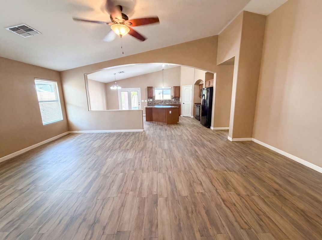 Property photo 3 of 4181 S 247th Dr