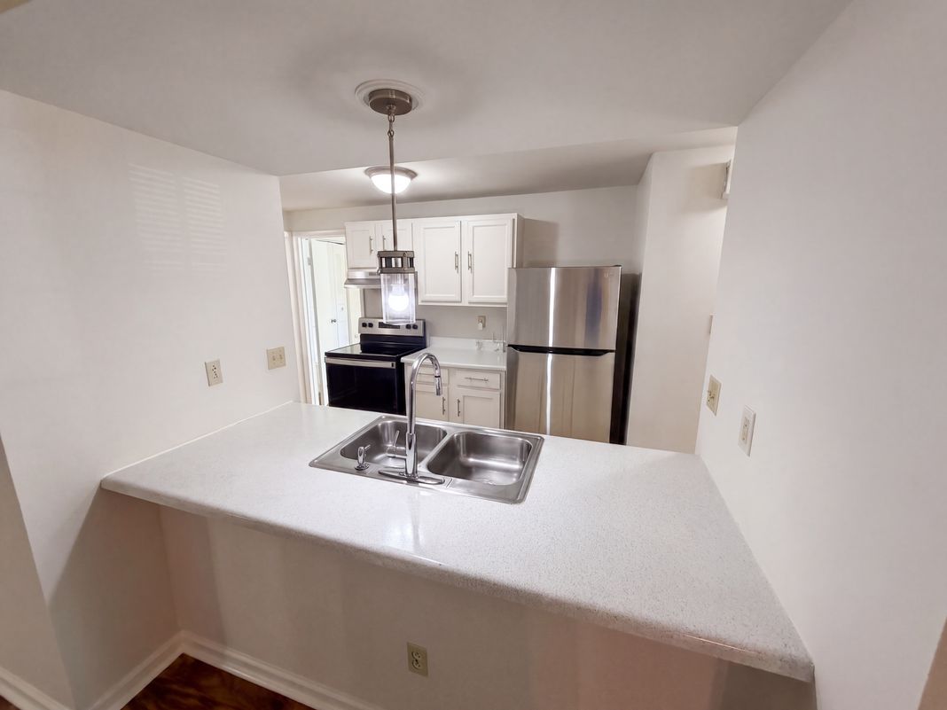 Property photo 2 of 3618 Gustar Ct