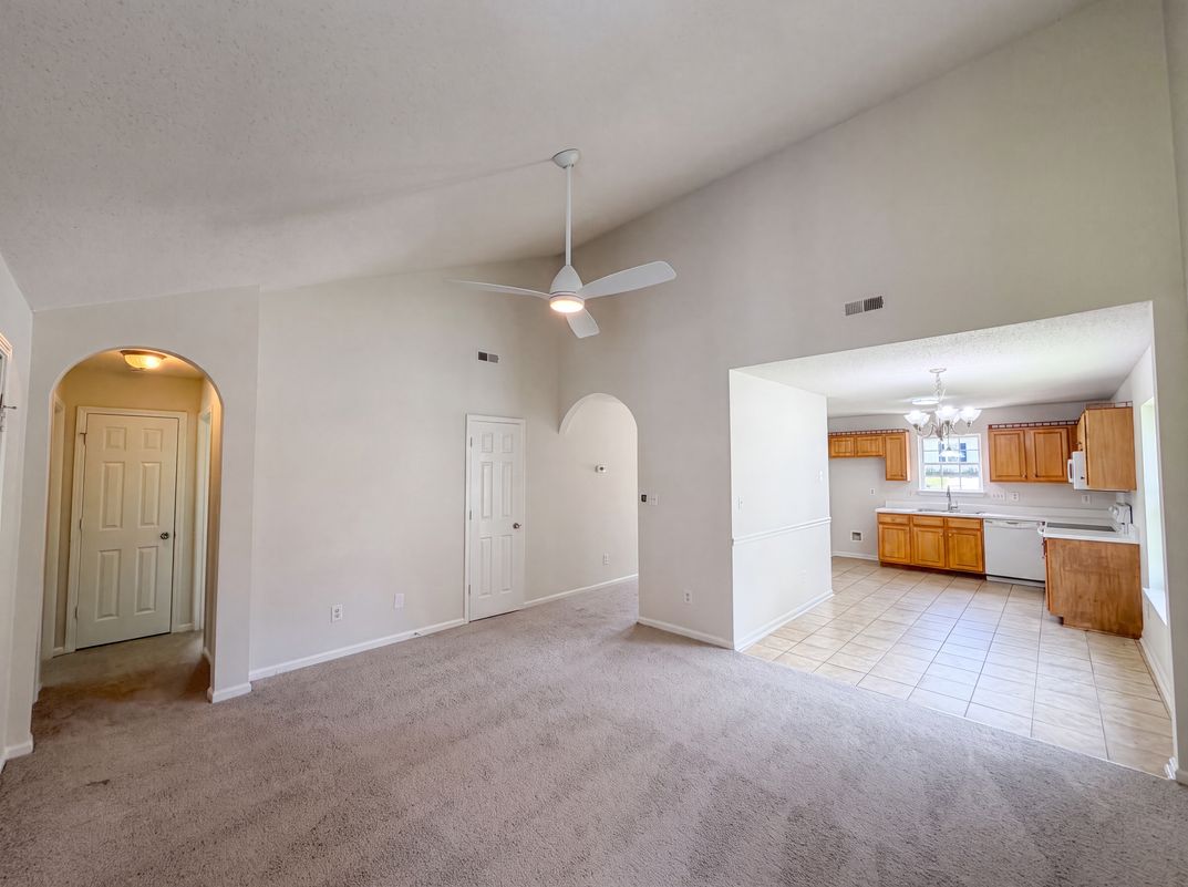 Property photo 3 of 2025 Duke Adam St