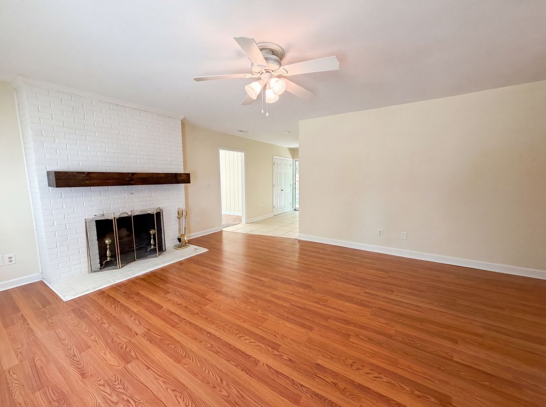 Property photo 3 of 2815 Midpines Dr