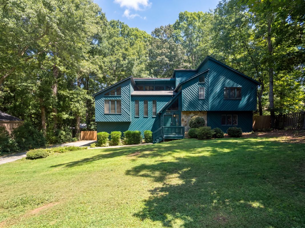 Property photo 1 of 3409 Woodrun Trl