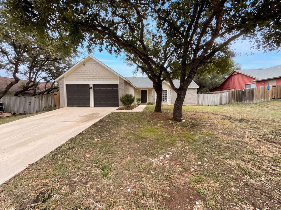 Property photo 1 of 9210 Greens Pt