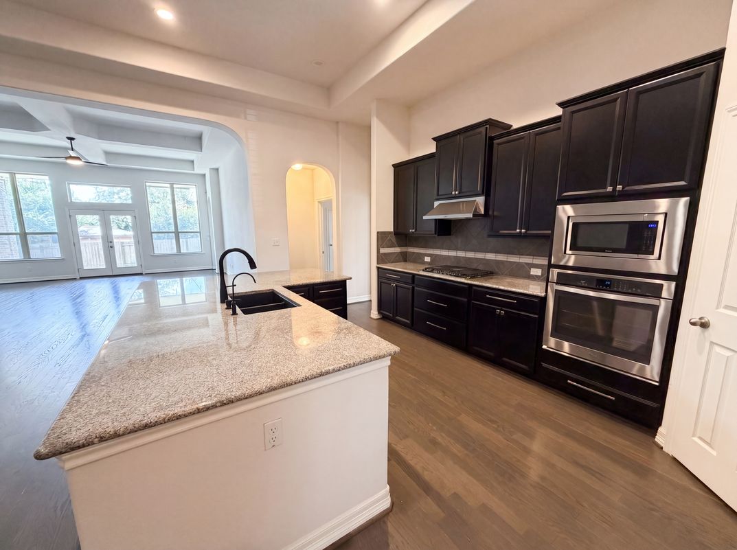 Photo 9 of 19 of 1604 Hollowback Dr, Leander, TX