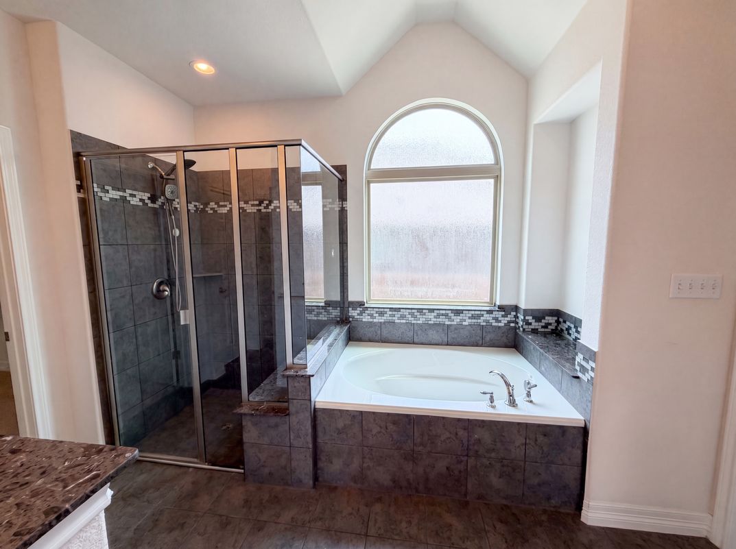 Photo 15 of 19 of 1604 Hollowback Dr, Leander, TX
