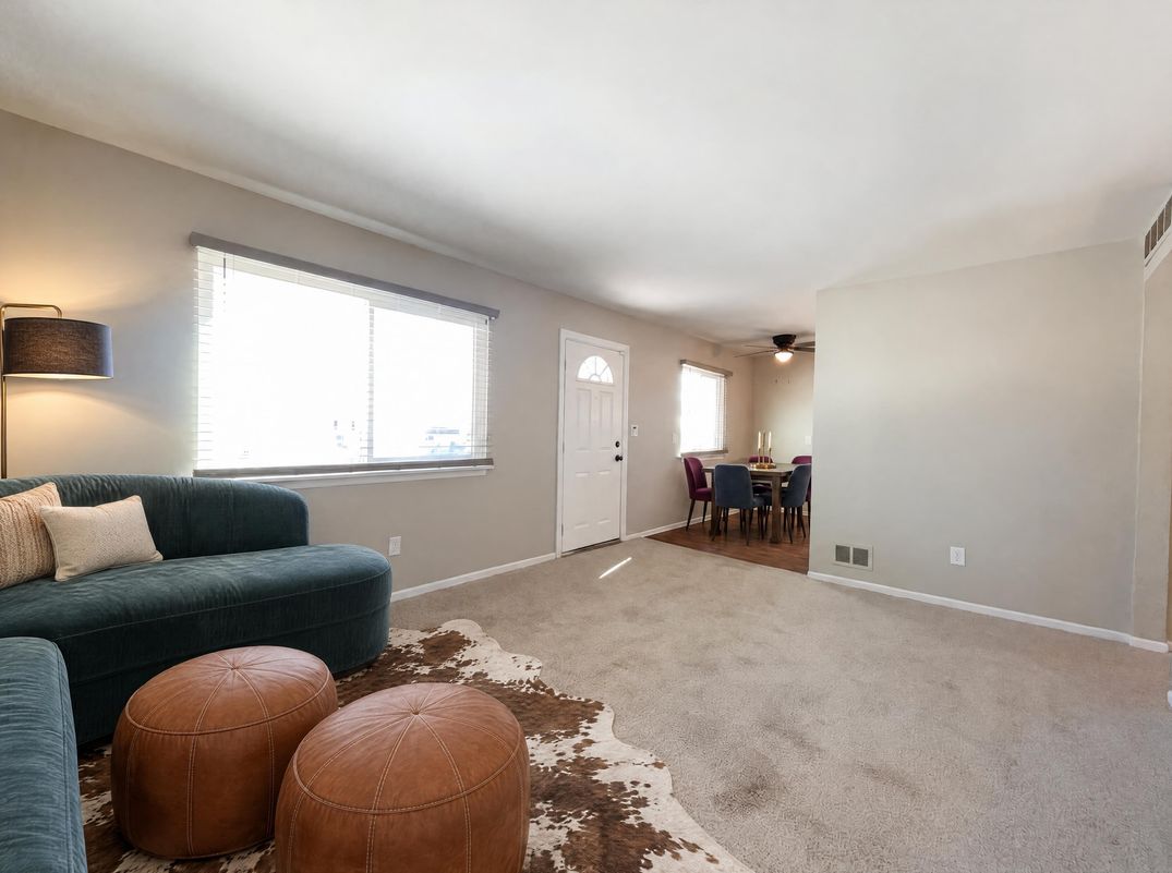 Property photo 3 of 7912 Pine St