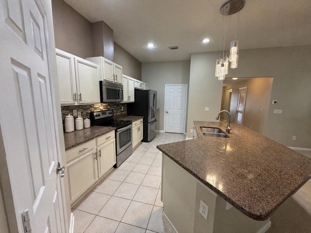 Property photo 2 of 120 Prestwick Grande Dr