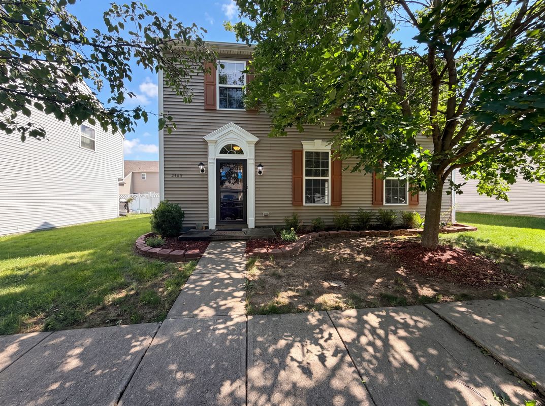 Property photo 1 of 3469 Aylesford Ln
