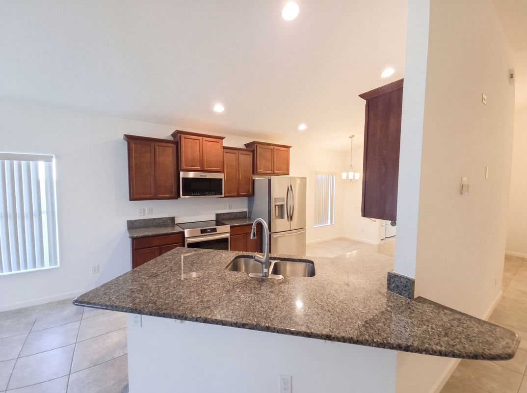 Property photo 2 of 8195 Westfield Cir