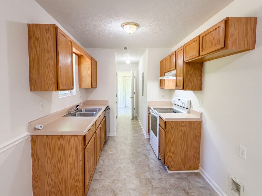 Property photo 2 of 182 Livingston Ln