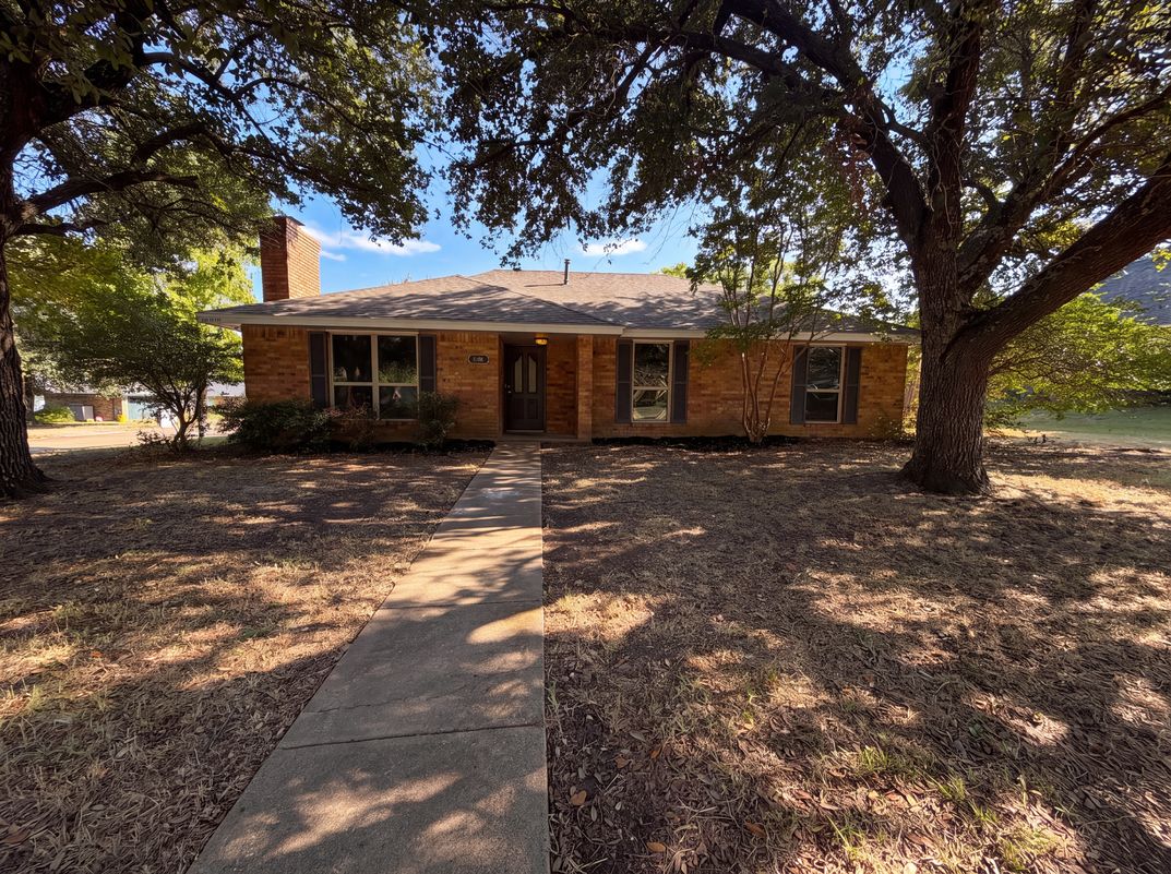 Property photo 1 of 1406 Tad St