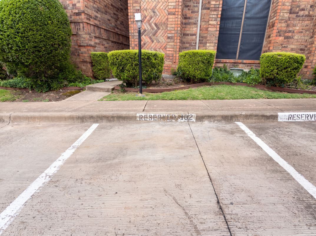 Photo 15 of 19 of 3500 E Park Blvd, Plano, TX
