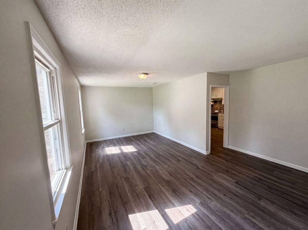Property photo 3 of 1328 Baffin Bay Rd
