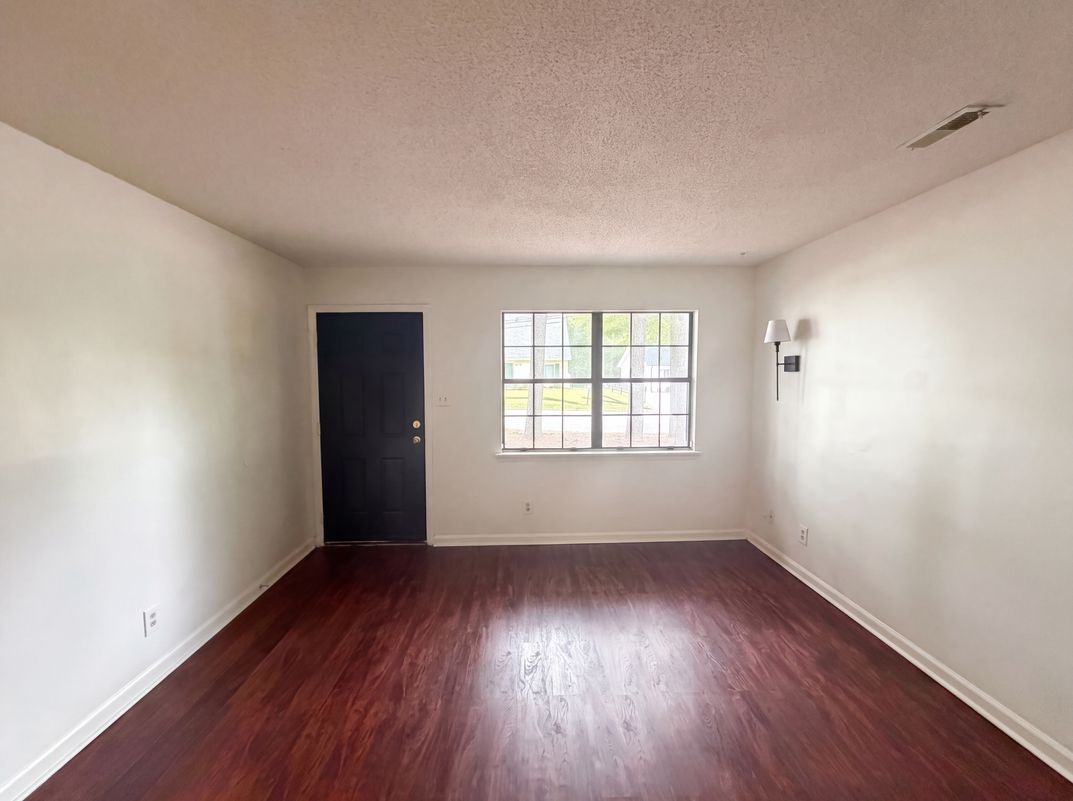 Property photo 3 of 3309 Prudence St