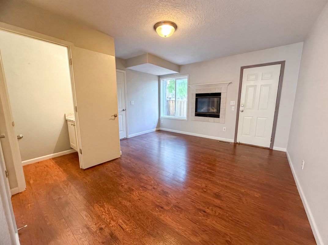 Property photo 3 of 61 SE 171st Ave