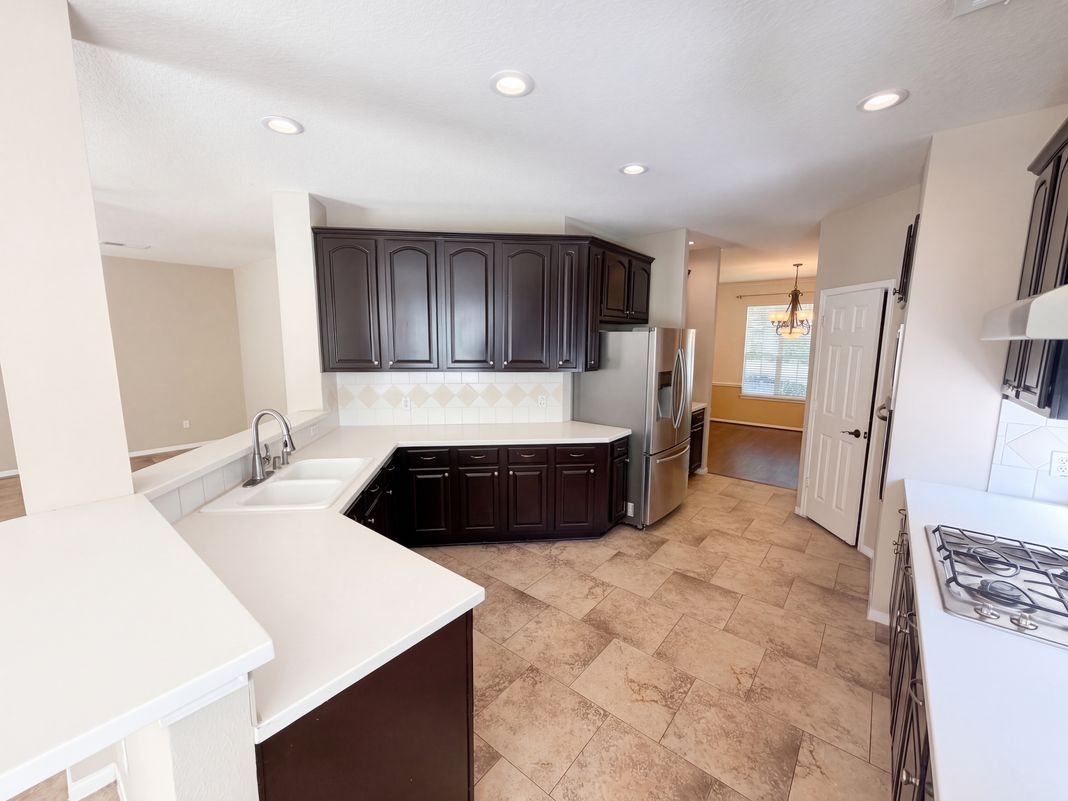 Property photo 2 of 19401 Atasca Oaks Dr