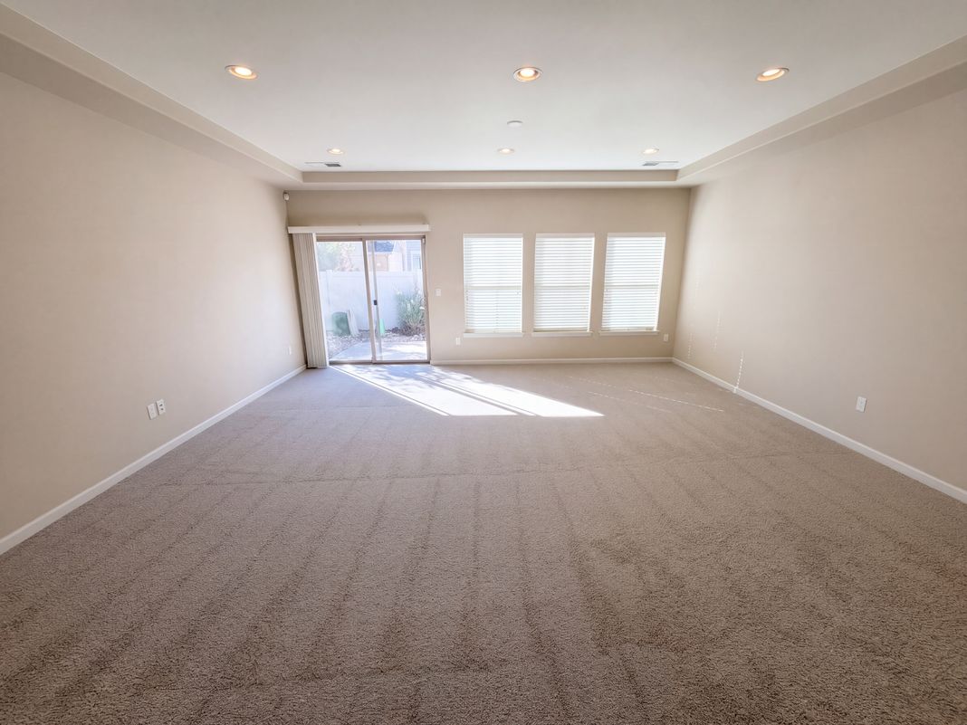Property photo 3 of 4741 Ventura St