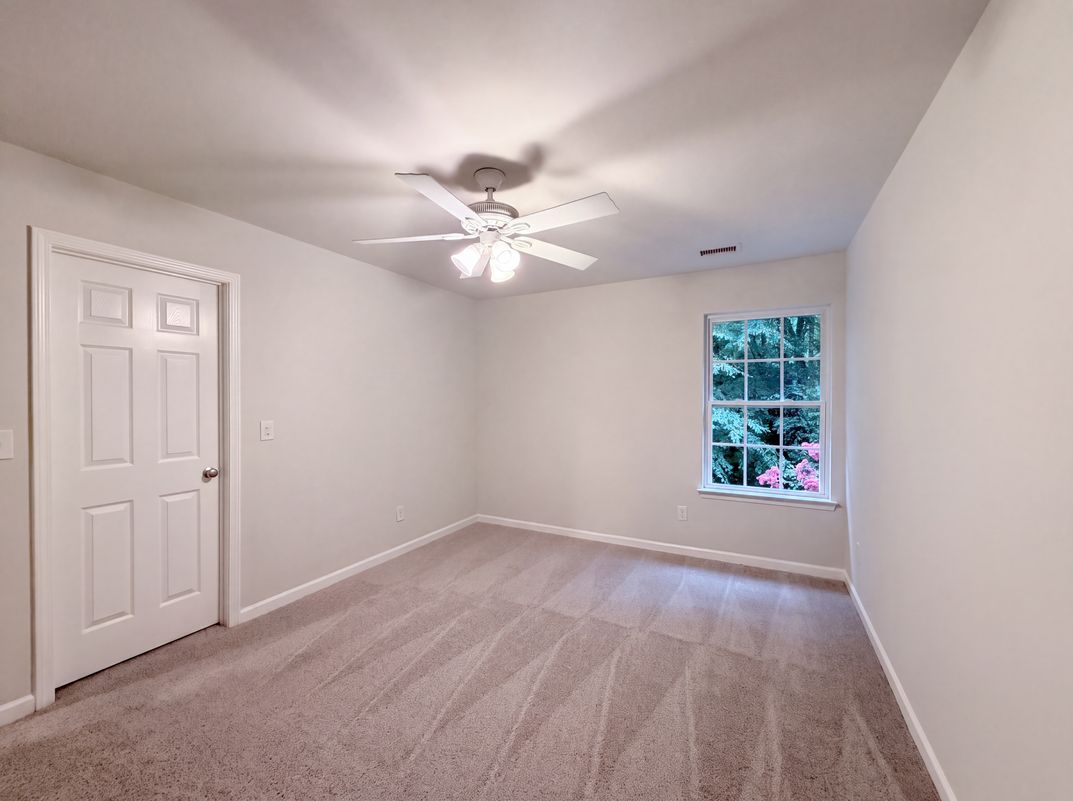 Photo 13 of 18 of 127 Edgington St, Mooresville, NC