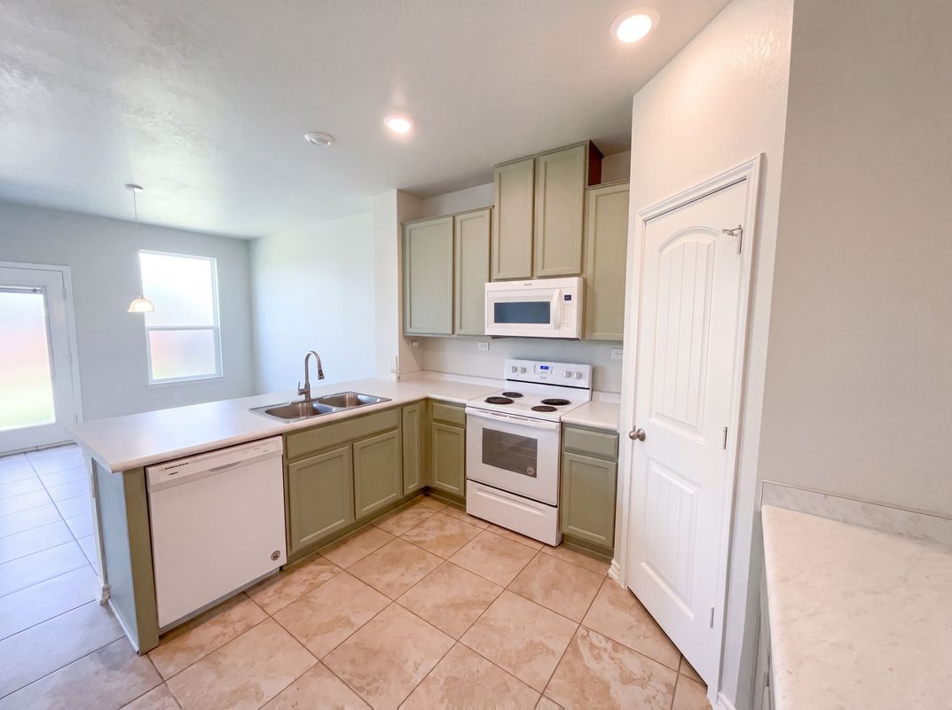 Property photo 2 of 6931 Beltran Pass