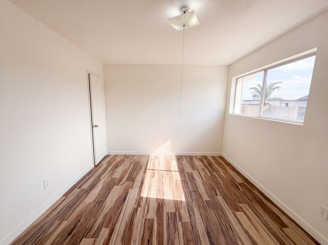 Property photo 3 of 10215 N 36th Ave