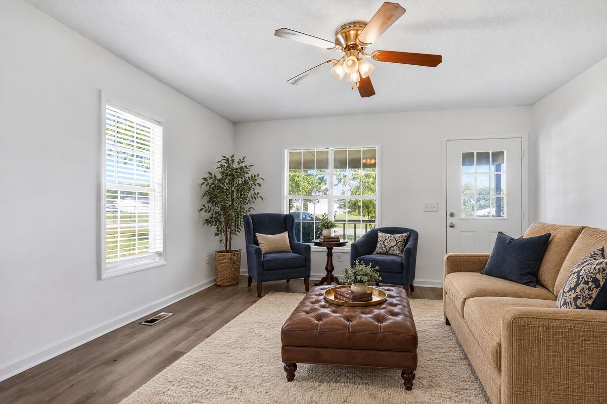 Property photo 3 of 140 Triple D Dr SE