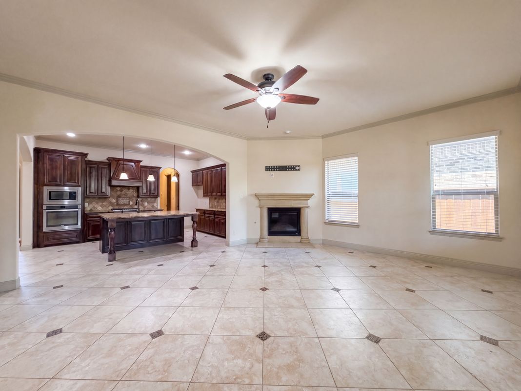 Property photo 3 of 4905 Palm Springs Dr