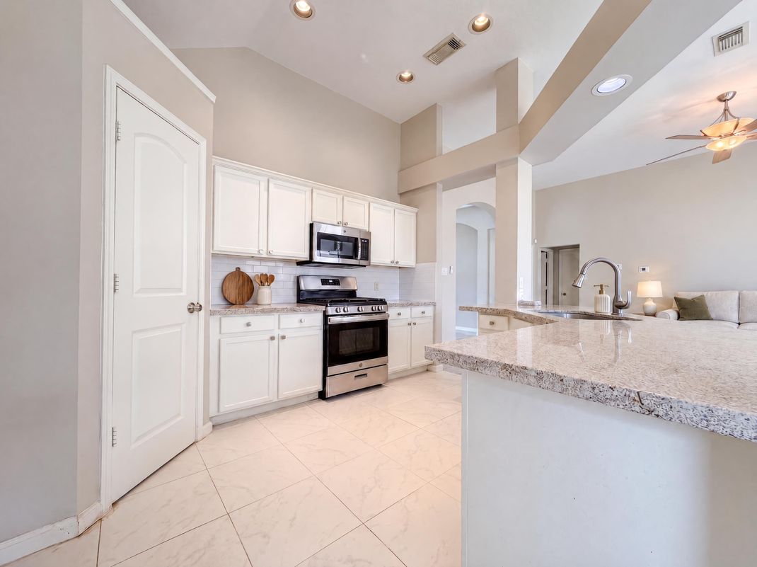 Property photo 2 of 3419 Foursome Ln