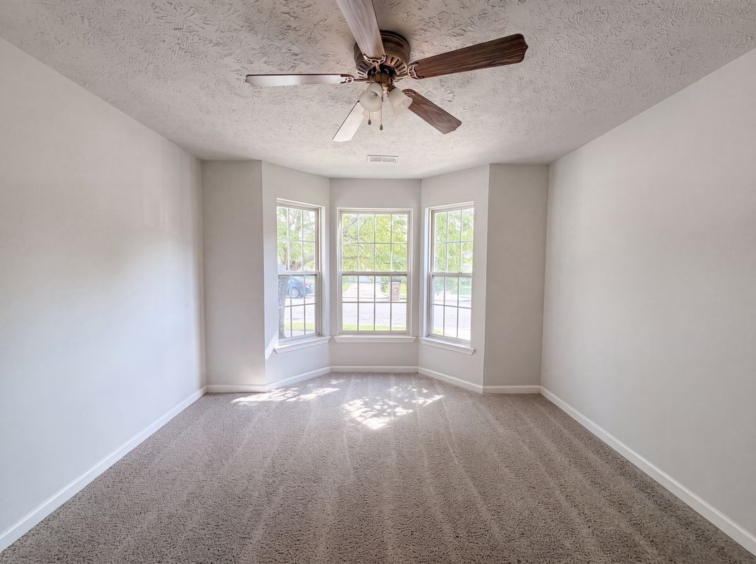 Property photo 3 of 3217 Penn Meade Way