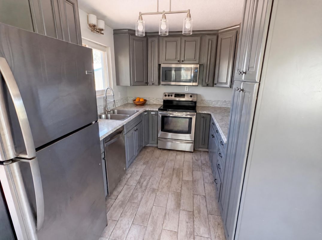 Property photo 2 of 301 4th St