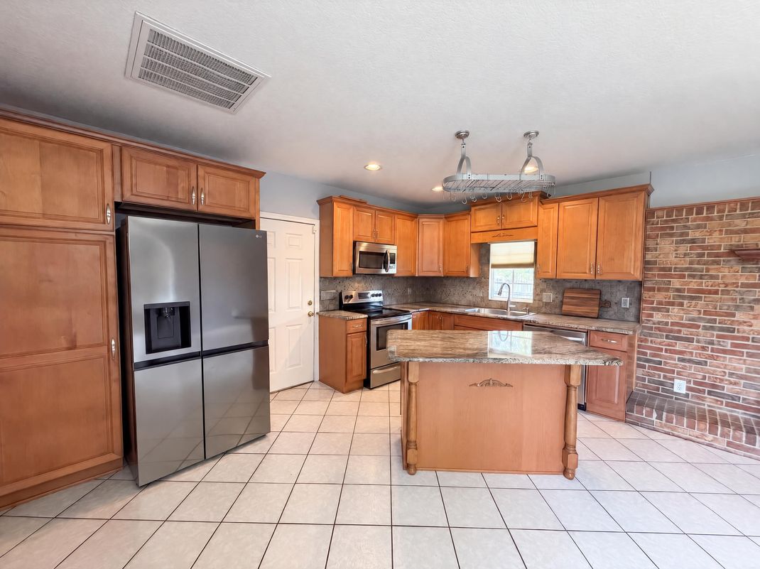 Property photo 2 of 1881 Old Daytona Rd