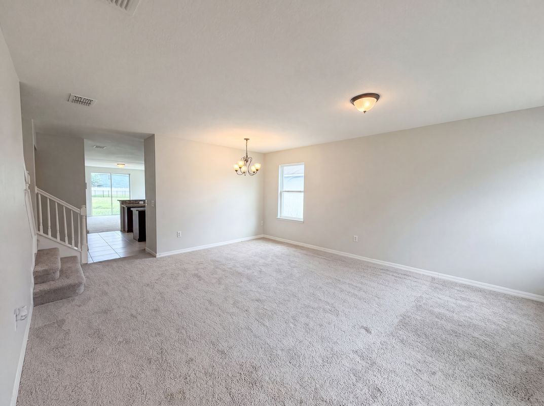 Property photo 3 of 4876 Grassy Knoll Dr
