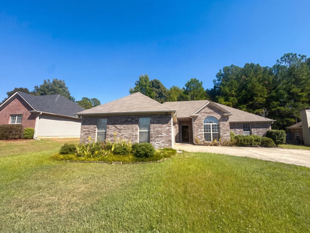 Property photo 1 of 5464 Virginia Way