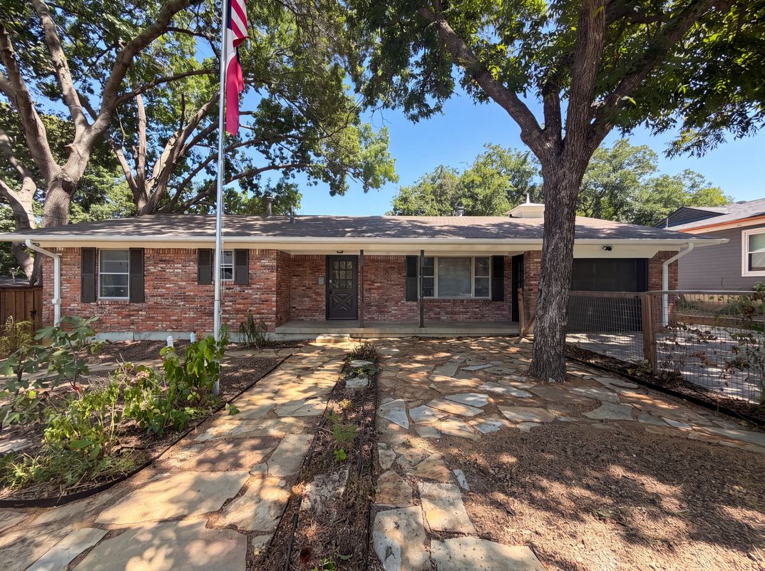 Property photo 1 of 808 Griffin St
