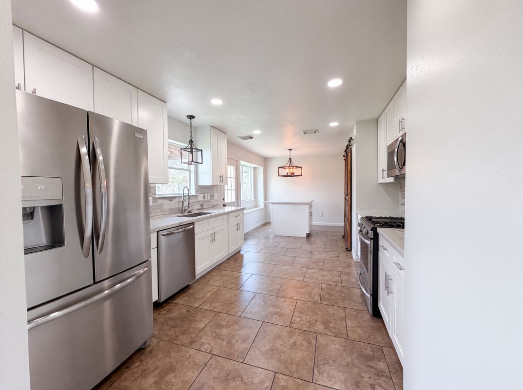 Property photo 2 of 4519 S Ridgewalk Dr
