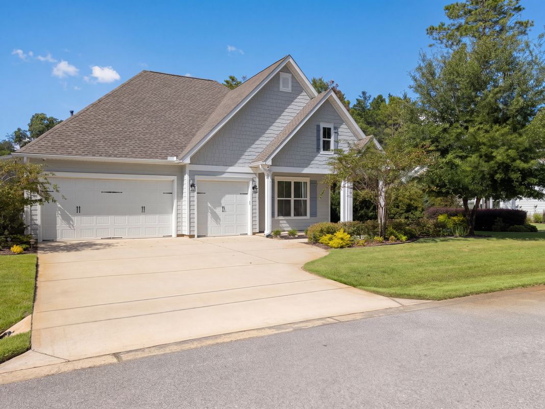 Property photo 1 of 77 J Hunters Way N