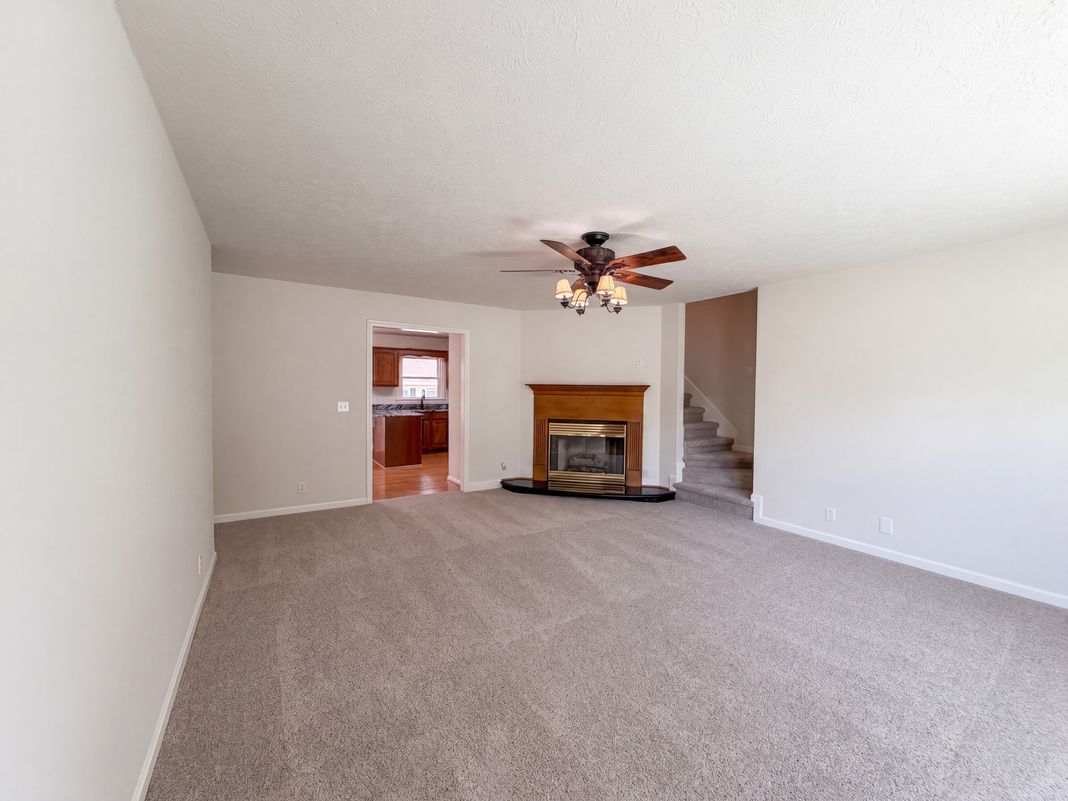 Property photo 3 of 953 Pleasant Run Rd