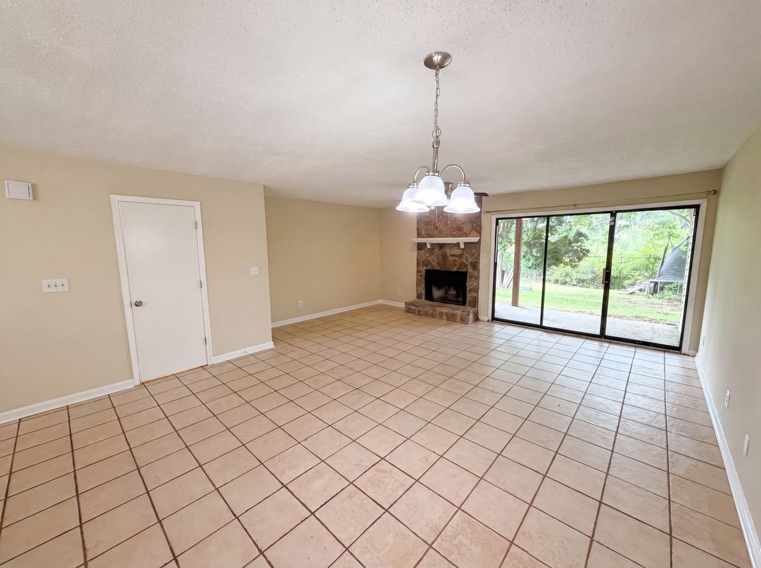Property photo 3 of 3271 Tennington Pl # 0