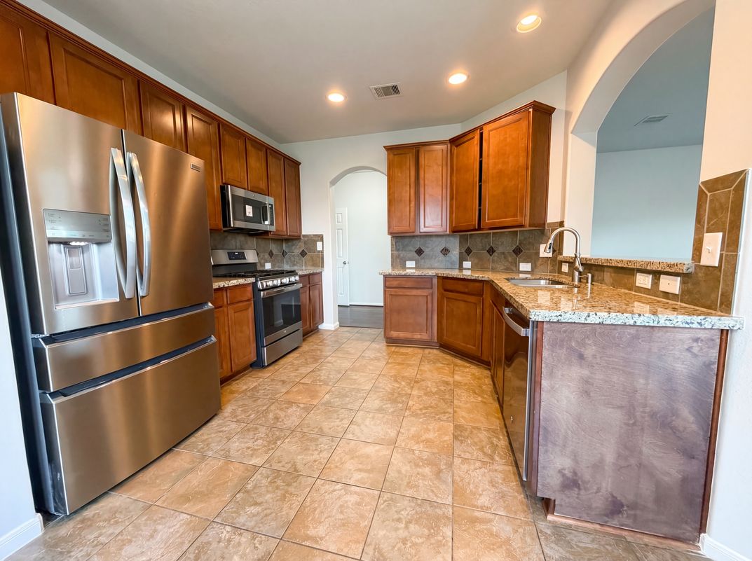 Property photo 2 of 26306 Fox Ridge Ln
