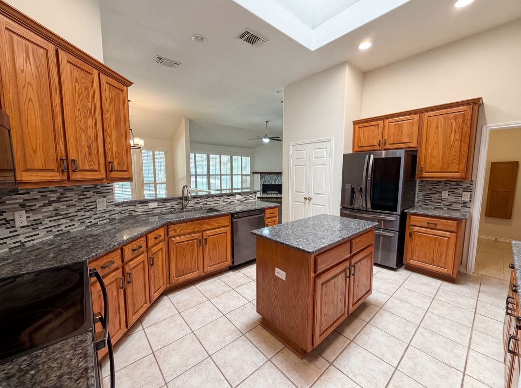 Property photo 2 of 117 Brentwood Dr