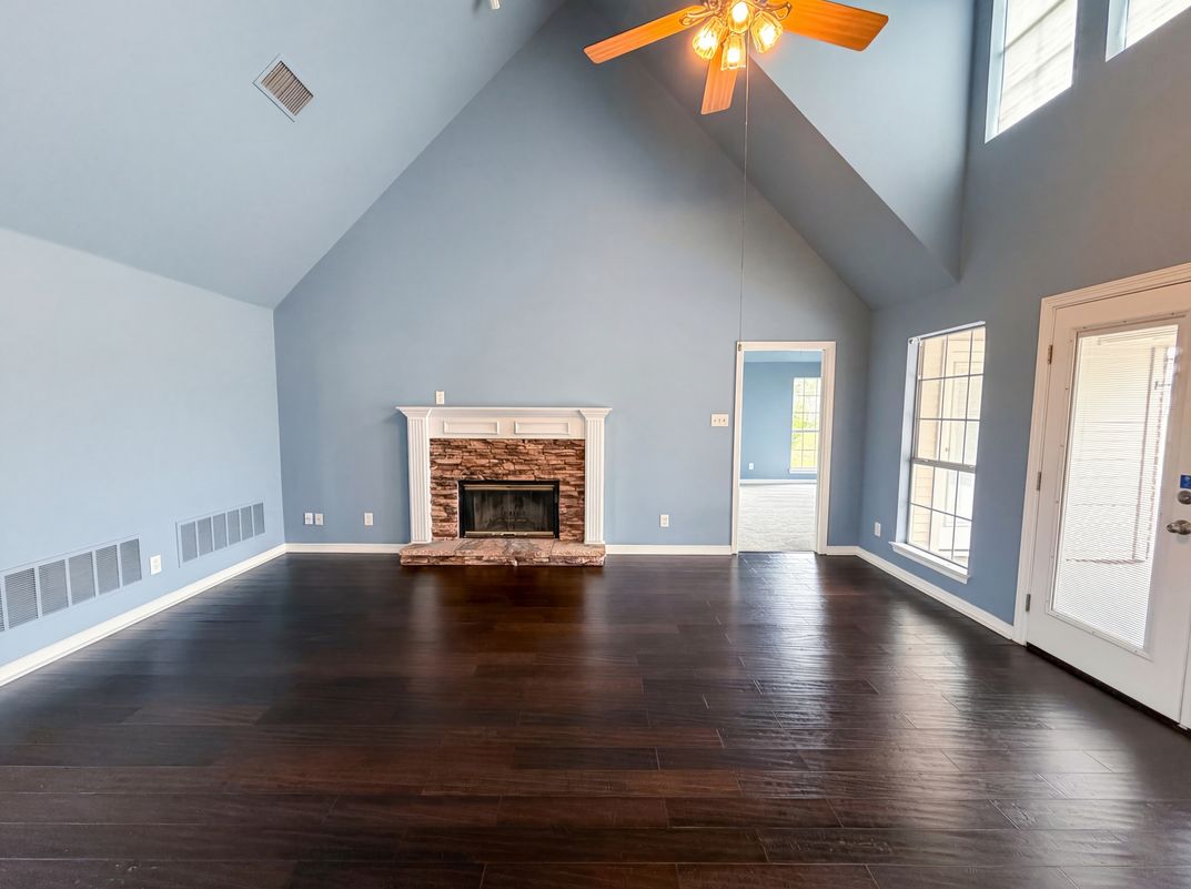 Property photo 3 of 4014 Ovilla Rd