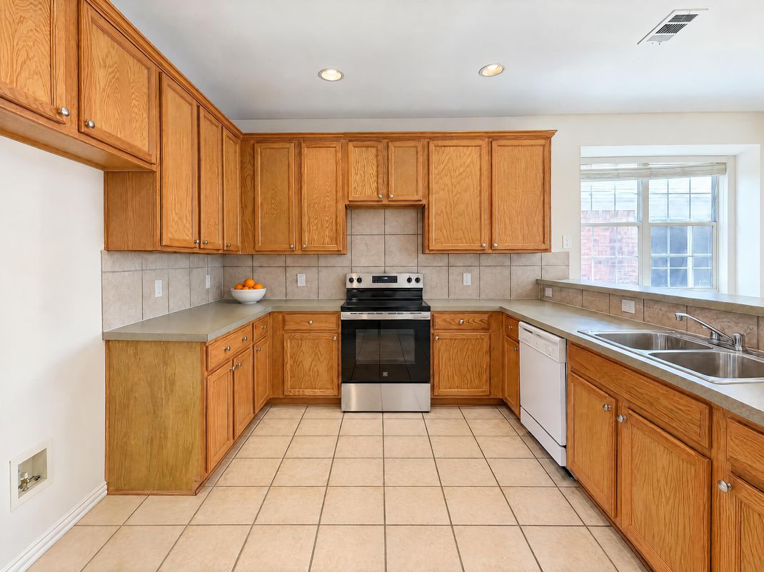 Property photo 3 of 5101 Rain Forest Dr