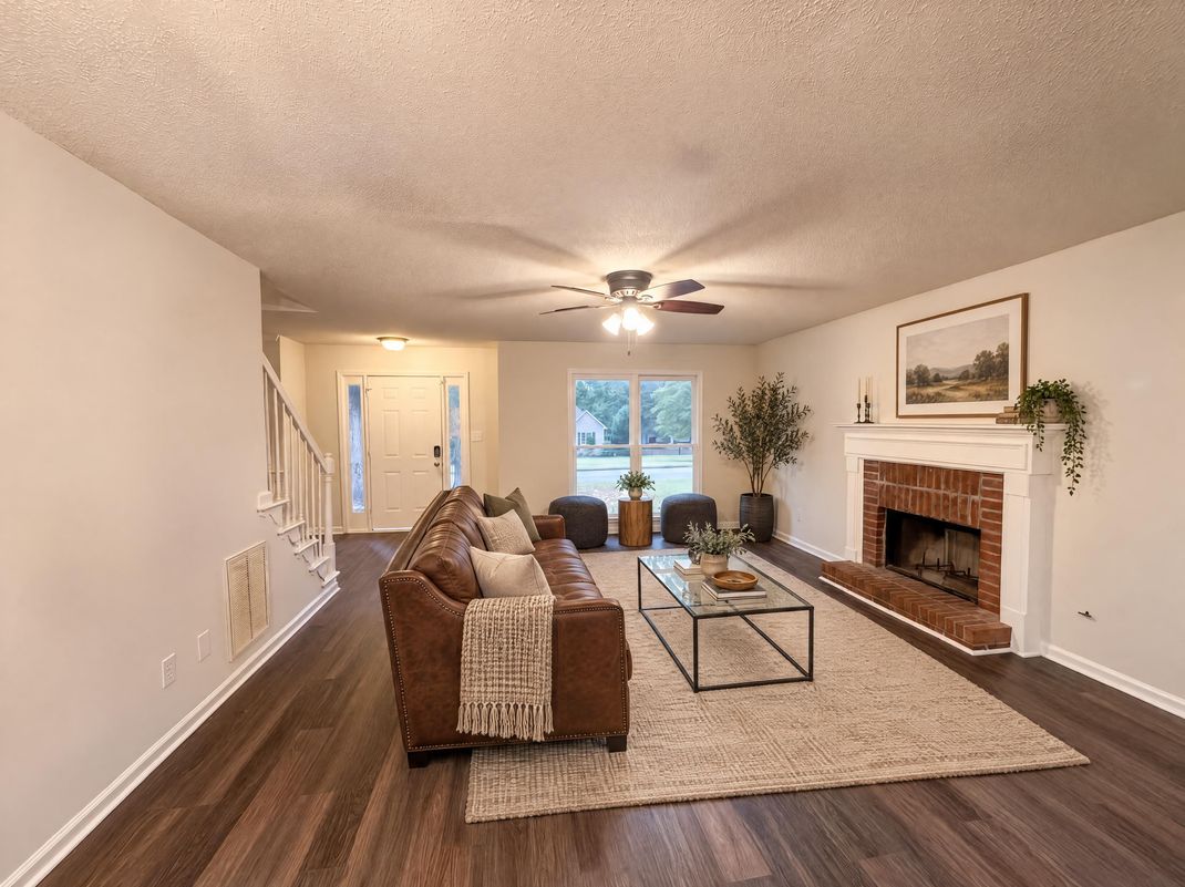 Property photo 3 of 1012 Crown Corners Dr