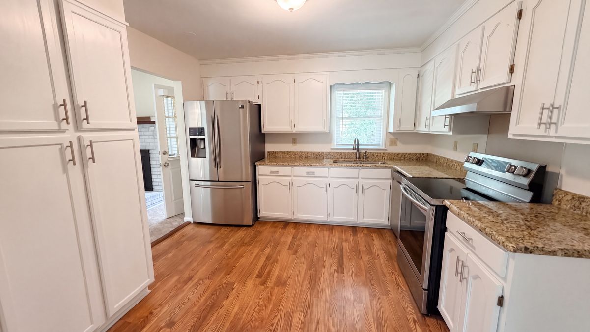 Property photo 2 of 2500 Jacobs Rd
