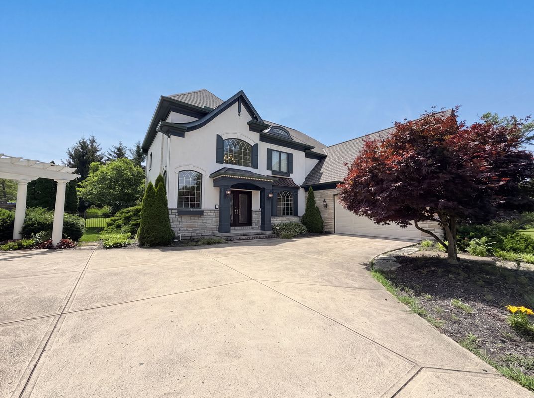 Property photo 1 of 7087 Bridgetown Rd