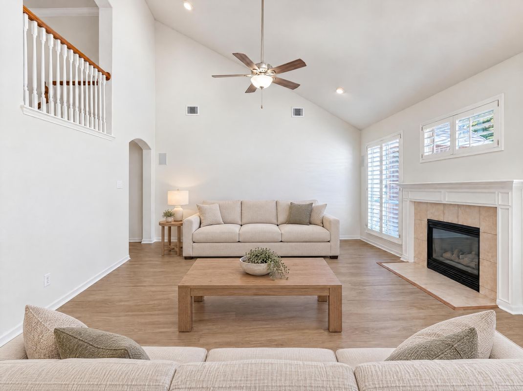 Property photo 3 of 7927 High Knoll Ln