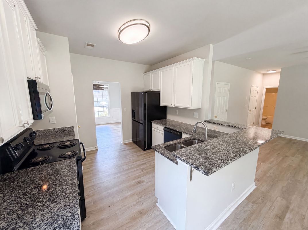 Photo 10 of 30 of 11528 Erwin Ridge Ave, Charlotte, NC