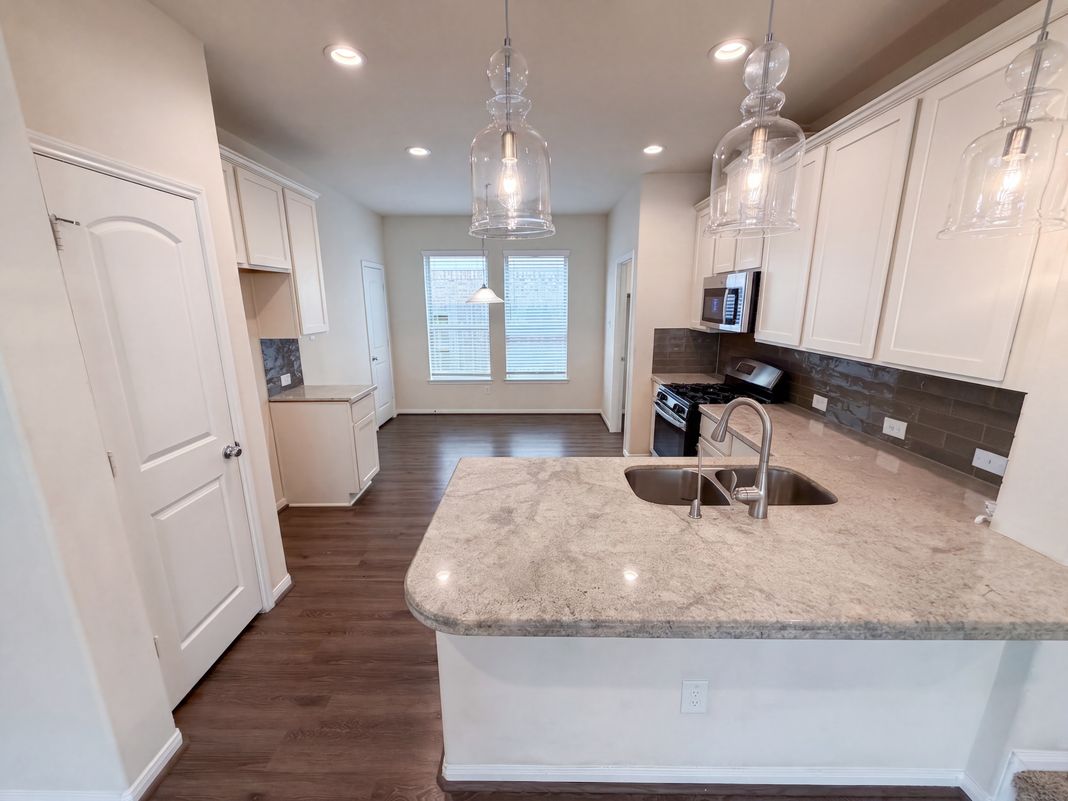 Property photo 2 of 12338 Bedford Bend Dr