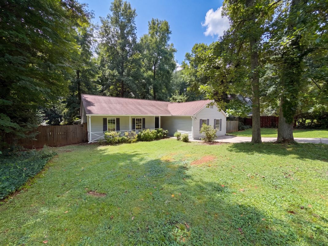 Property photo 1 of 5810 Sailboat Pointe NW