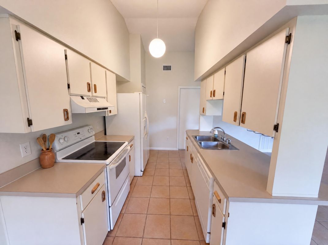 Property photo 2 of 1061 Hunt St NW
